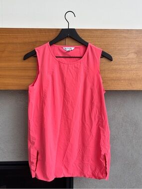 Athleta Zephyr Refined Tank in Coral Pink, Size XS